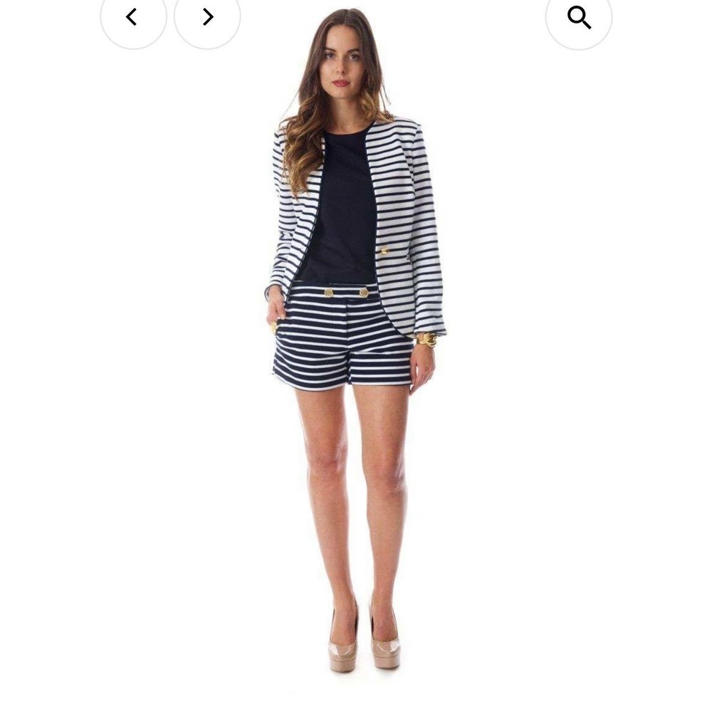 Elizabeth McKay Emily Shorts in Navy and White Stripe women’s size 6